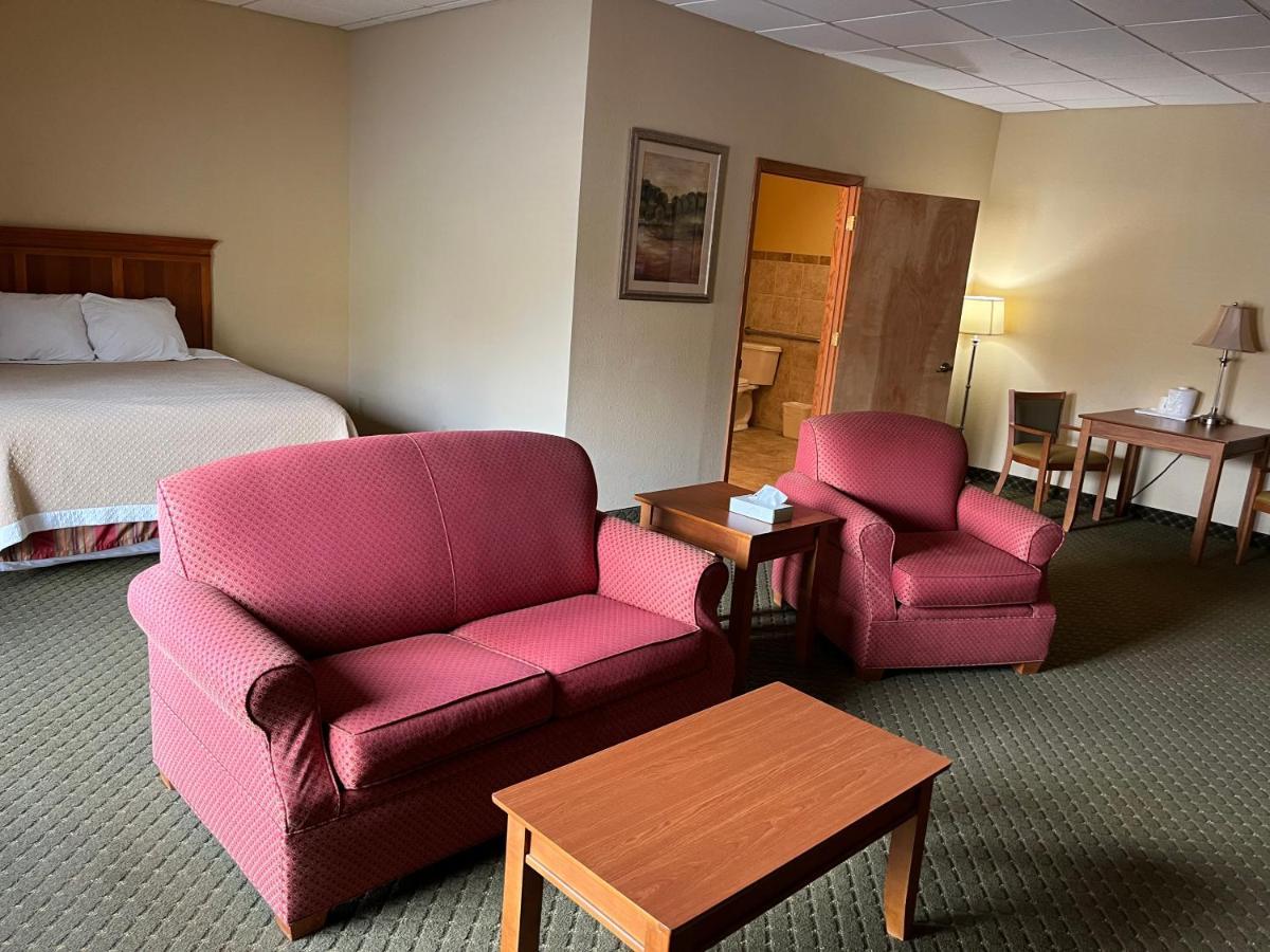 Days Inn & Suites By Wyndham Sutton Flatwoods Exterior foto